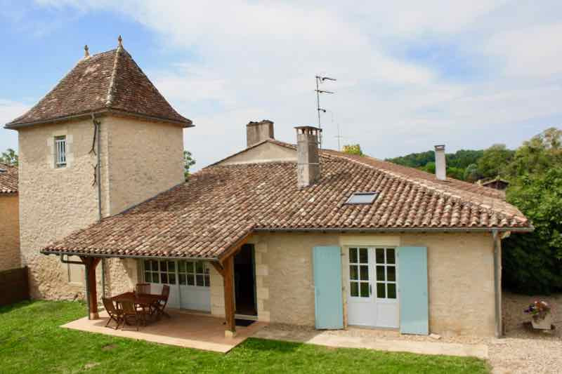 photo 0