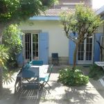 G&icirc;te et sa cour close