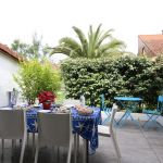 Terrasse devant le G&icirc;te
