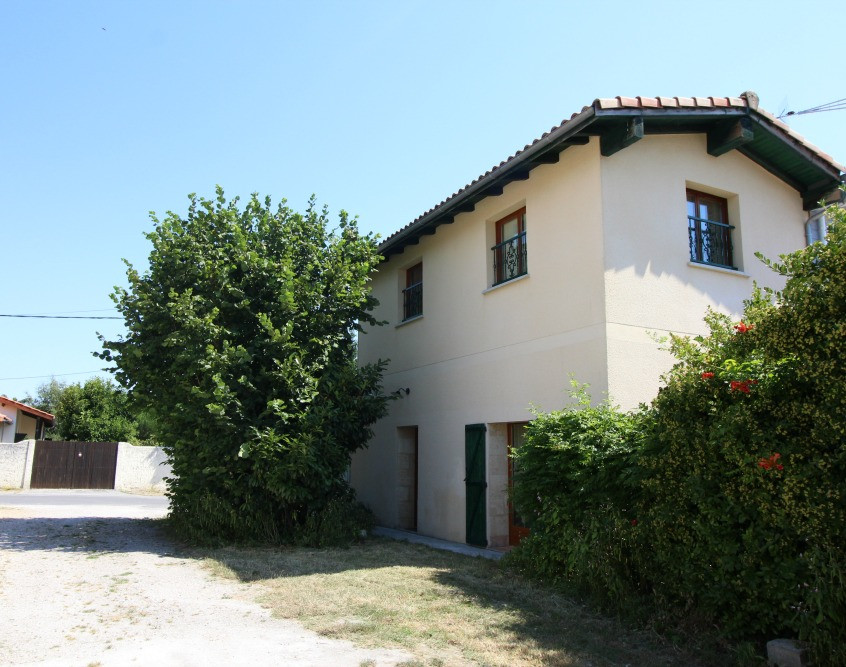 photo 0