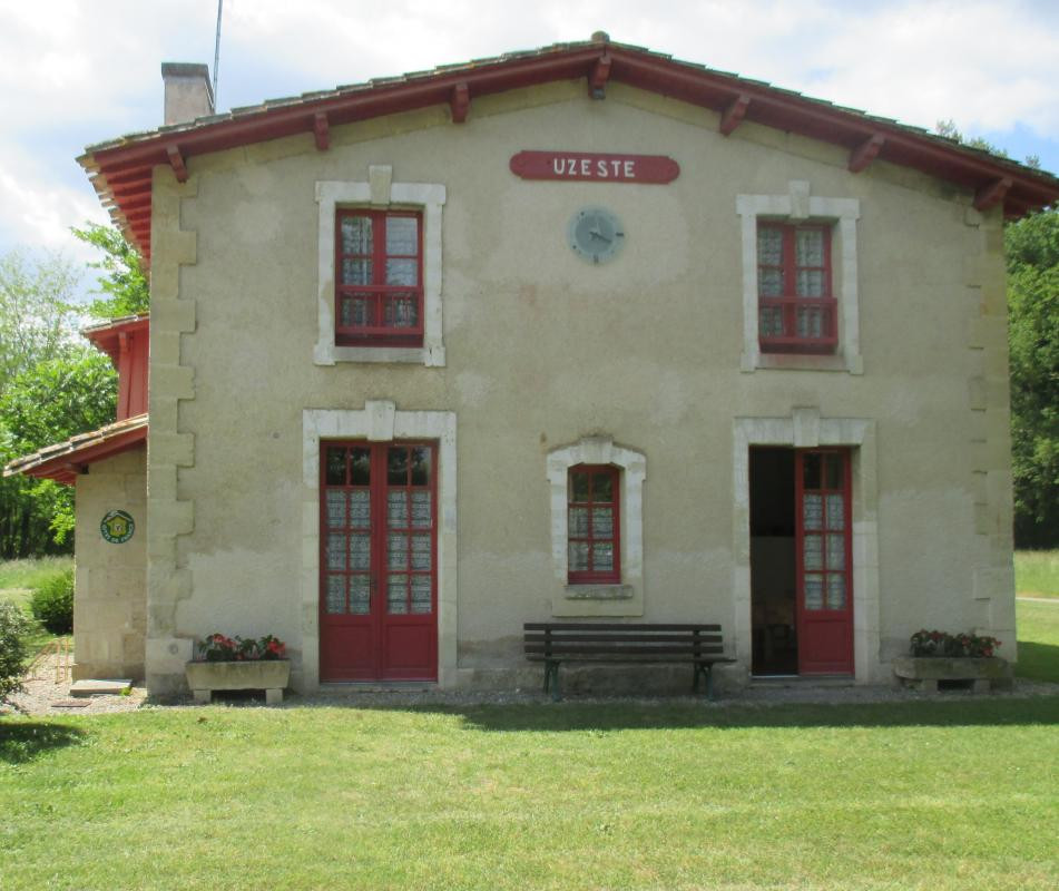 photo 0