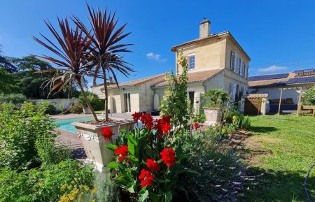 G&icirc;te n&deg;G4432 Izon - Gironde - photo