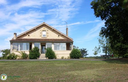 G&icirc;te n&deg;G4292 Sainte-Colombe - Gironde - photo