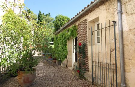 L'entrée du Gîte Gîte n°G4271 Saint-Michel-de-Fronsac - Gironde - L'entrée du Gîte