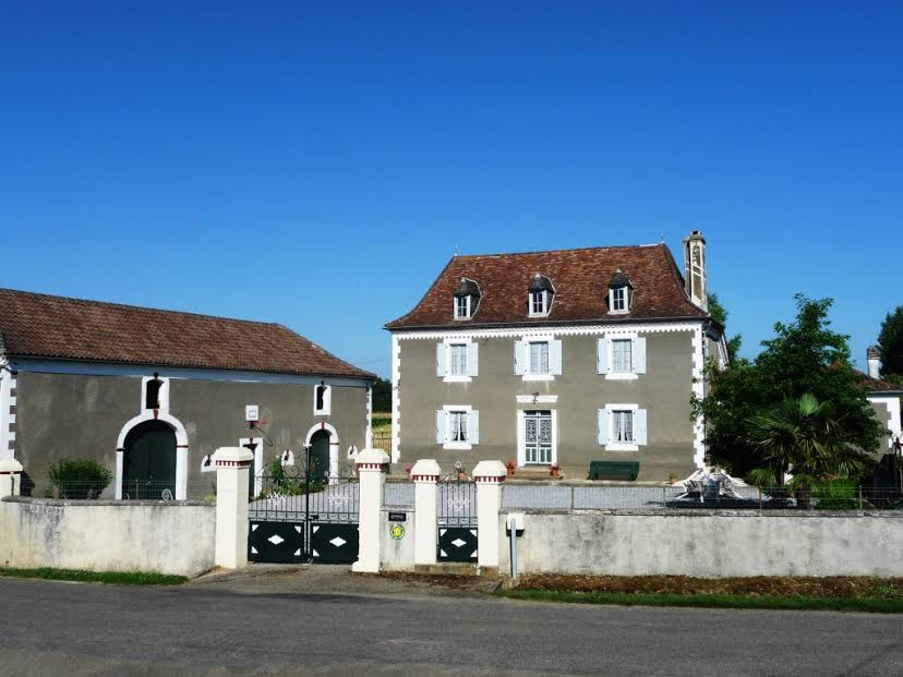 photo 0