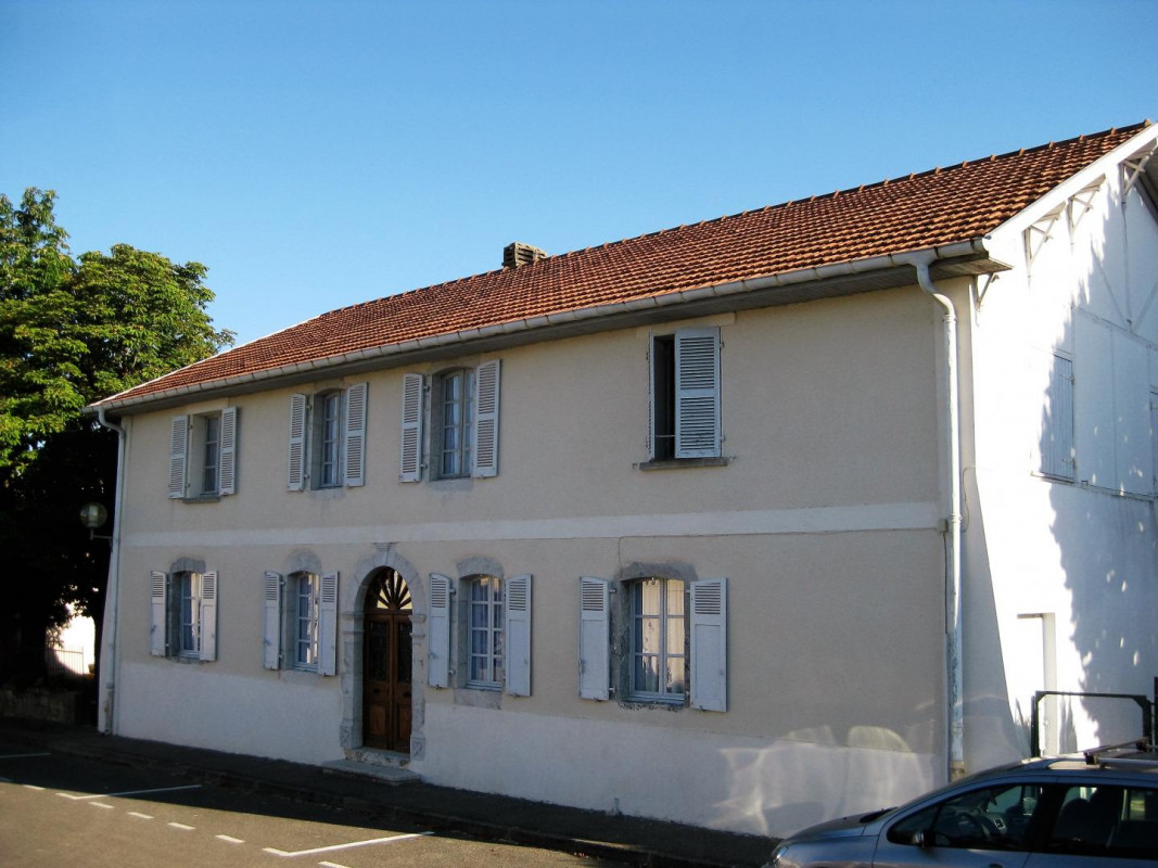 photo 0
