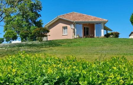 G&icirc;te n&deg;10204 Aire-sur-l'Adour - Landes - photo