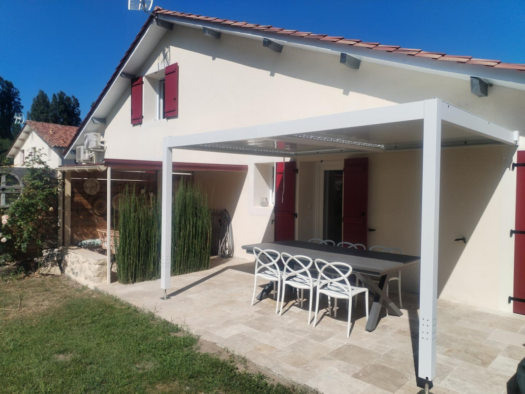 photo 0