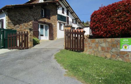 G&icirc;te n&deg;G242036 Saint-Esteben - Pyr&eacute;n&eacute;es-Atlantiques - photo
