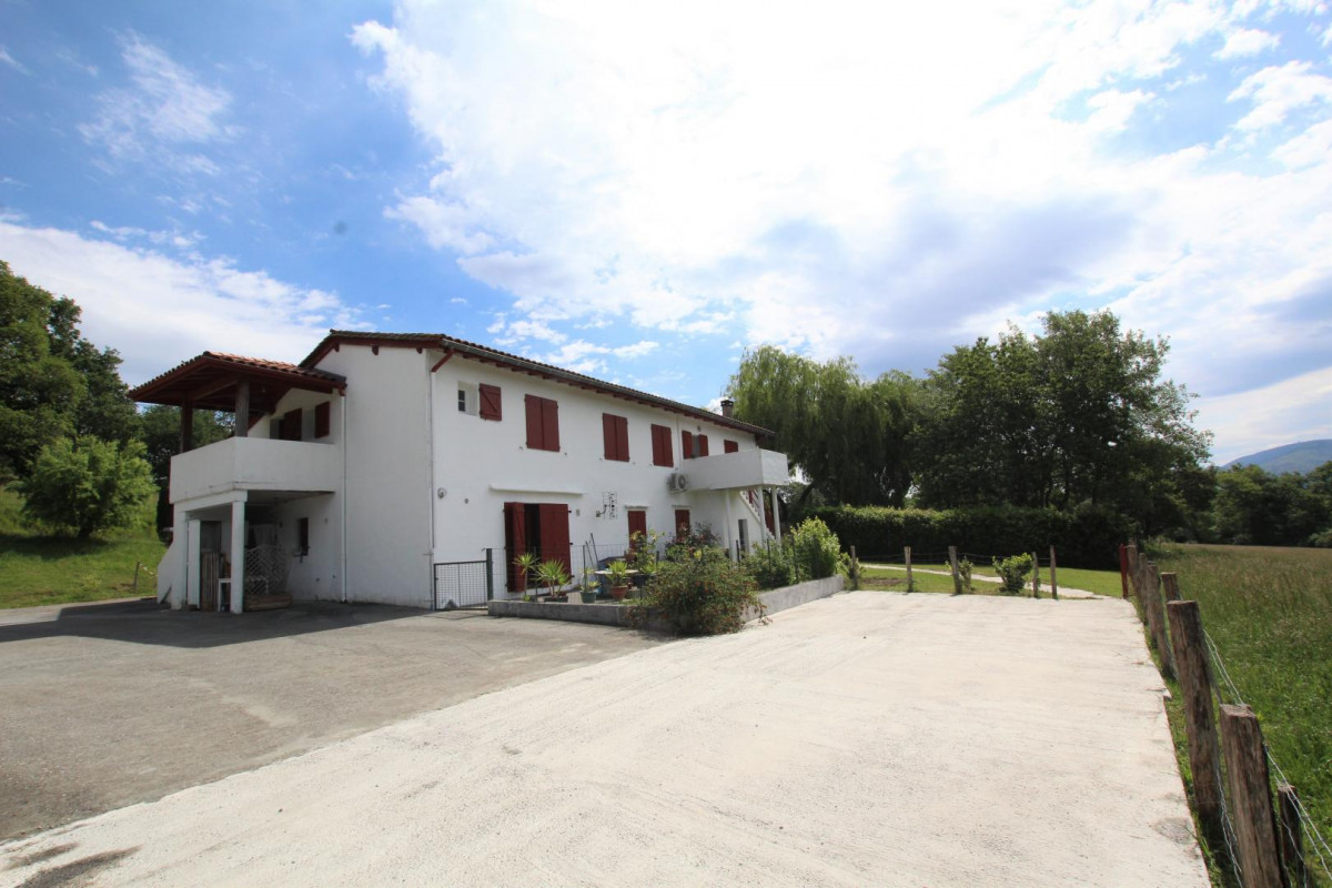photo 0