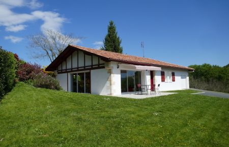 G&icirc;te n&deg;G141084 Espelette - Pyr&eacute;n&eacute;es-Atlantiques - photo