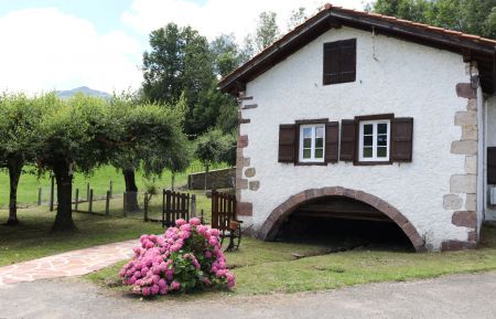 G&icirc;te n&deg;G233029 Saint-&Eacute;tienne-de-Ba&iuml;gorry - Pyr&eacute;n&eacute;es-Atlantiques - photo