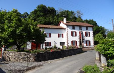 Chambre d'h&ocirc;tes n&deg;G431020 Saint-Jean-Pied-de-Port - Pyr&eacute;n&eacute;es-Atlantiques - La maison HARRIA &agrave; 2 pas de St Jean Pied de Port, sur le passage des chemins de St Jacques de Compostelle