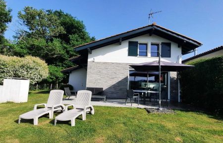 G&icirc;te n&deg;G241038 Espelette - Pyr&eacute;n&eacute;es-Atlantiques - photo