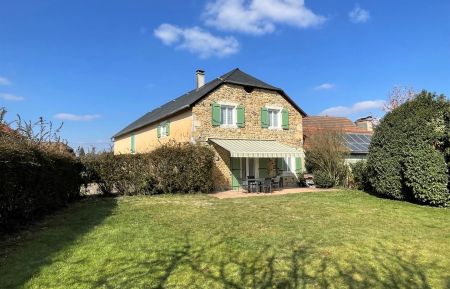 G&icirc;te n&deg;G121028 Juran&ccedil;on - Pyr&eacute;n&eacute;es-Atlantiques - photo