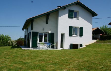 G&icirc;te n&deg;G241039 Espelette - Pyr&eacute;n&eacute;es-Atlantiques - photo