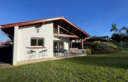 G&icirc;te n&deg;G151210 Ahetze - Pyr&eacute;n&eacute;es-Atlantiques - photo