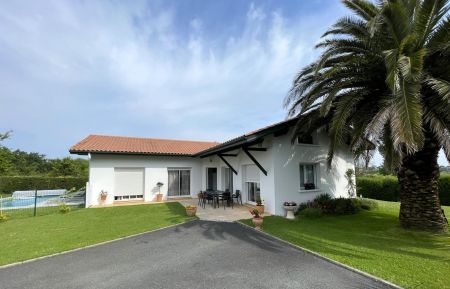 G&icirc;te n&deg;G151227 Saint-Jean-de-Luz - Pyr&eacute;n&eacute;es-Atlantiques - photo