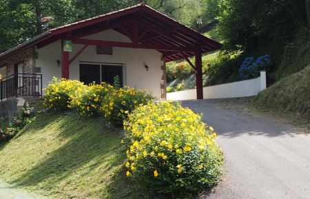 G&icirc;te n&deg;G131104 Arn&eacute;guy - Pyr&eacute;n&eacute;es-Atlantiques - photo