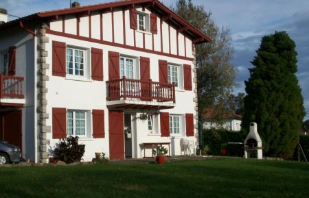 G&icirc;te n&deg;G251037 Urrugne - Pyr&eacute;n&eacute;es-Atlantiques - maison eder ondoa urrugne 